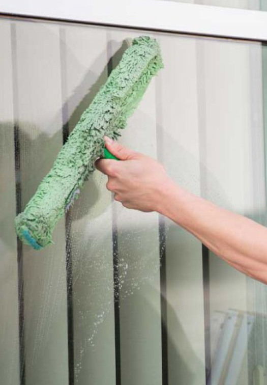 Photo représentant le service nettoyage des vitres 
